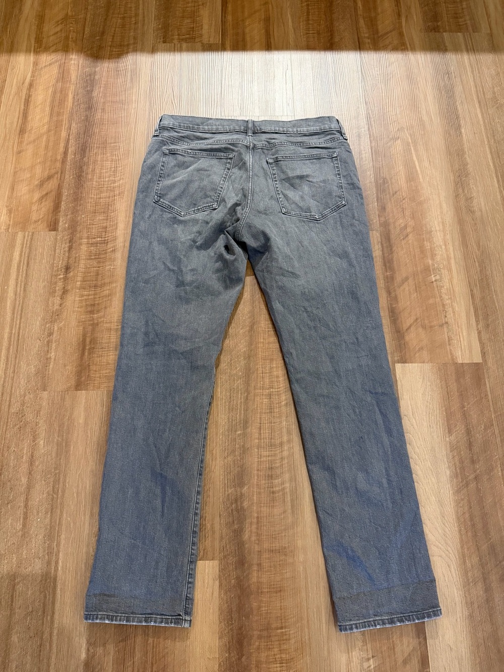 J.Crew Flex Straight Jeans Men’s 34x32 Grey Jeans - Picture 2 of 5